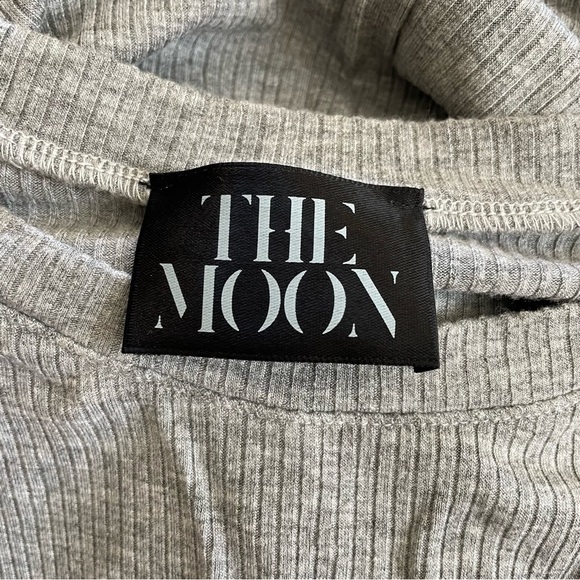 The Moon grey stretchy sleeveless cutout Dress size Medium - Picture 5 of 9